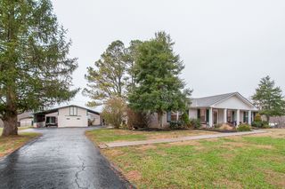 1709 Hayshed Road