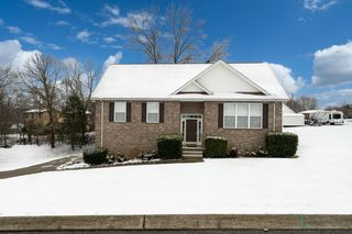 102 N Carson Ct