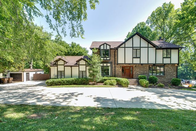 5725 Cloverwood Dr Brentwood, TN House Sold - Photo 1 of 66. Opens carousel modal