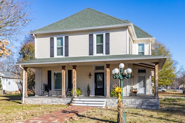 402 Washington Avenue Mount Pleasant, TN House Sold - Photo 1 of 57. Opens carousel modal
