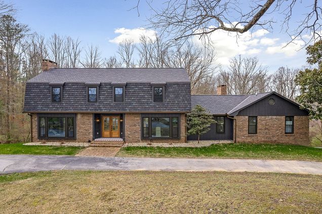 1150 Mount Vernon Ct Cookeville, TN House Sold - Photo 1 of 70. Opens carousel modal
