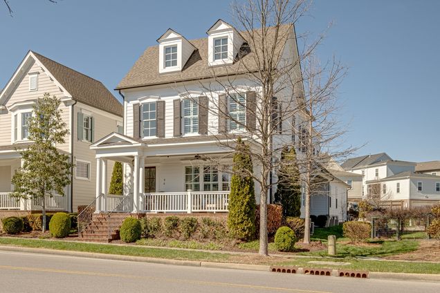 90 Poplar St Franklin, TN House Sold - Photo 1 of 64. Opens carousel modal