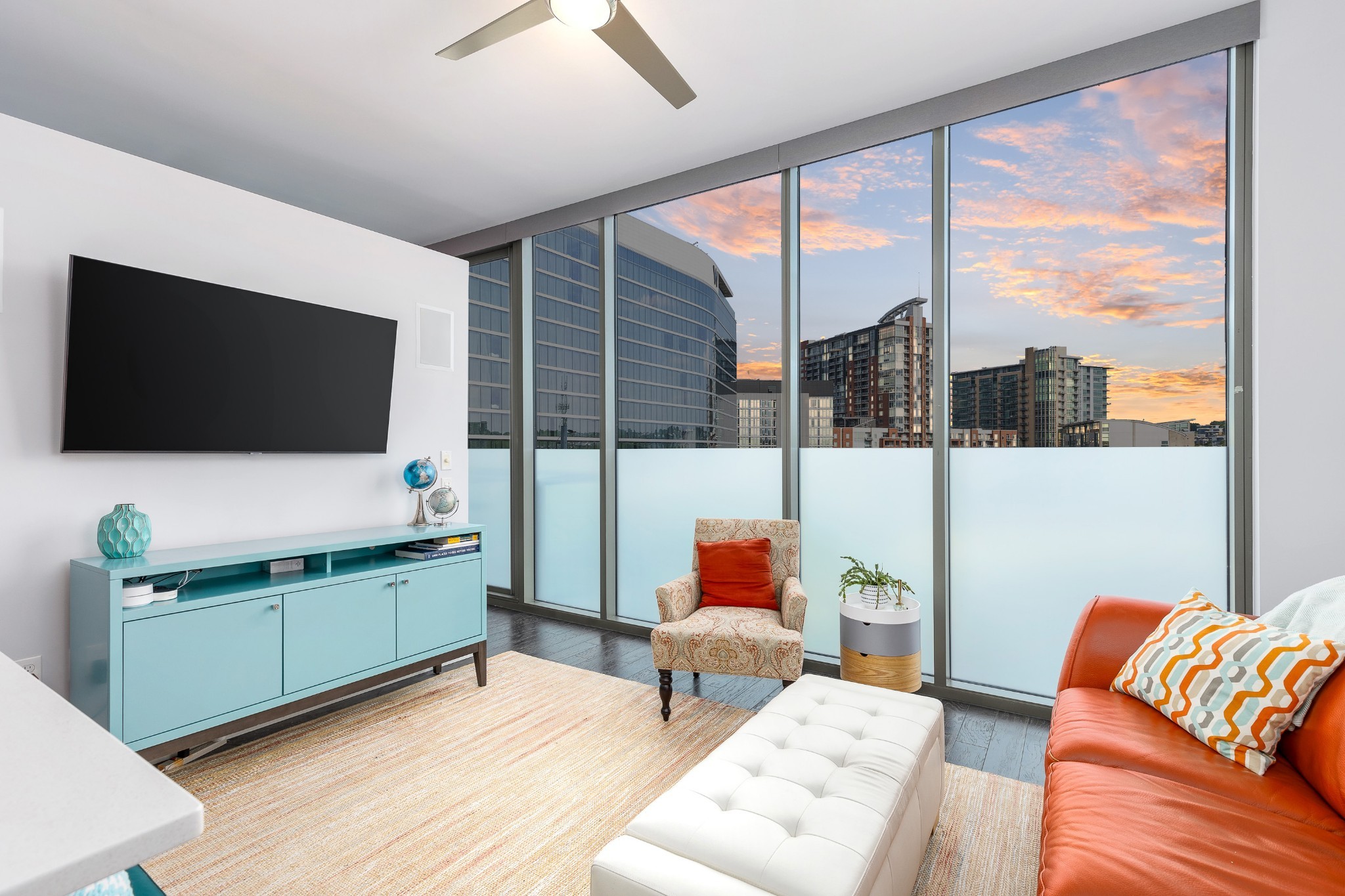 1212 LAUREL ST 403  