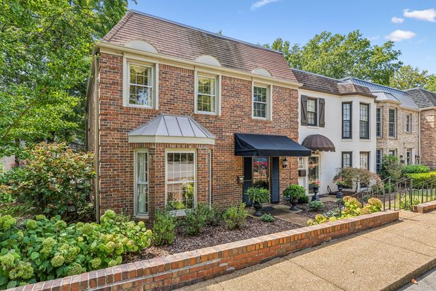4400 Belmont Park Ter Unit 199 Nashville, TN Townhouse Sold - Photo 1 of 43. Opens carousel modal