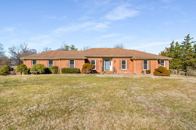 5631 Clovermeade Dr Brentwood, TN House Sold - Photo 1 of 51. Opens carousel modal