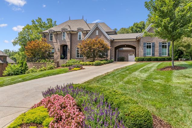 12 Camel Back Ct Brentwood, TN House Sold - Photo 1 of 69. Opens carousel modal