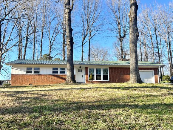 304 Oakwood Dr Lawrenceburg, TN House Active - Photo 1 of 12. Opens carousel modal