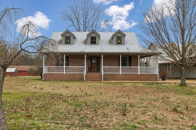 7567 Old State Route 1 New Johnsonville, TN House Active - Photo 1 of 60. Opens carousel modal