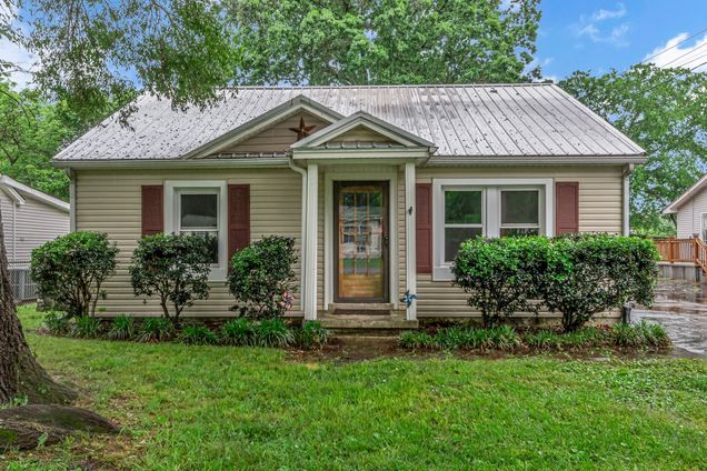 154 Morningside Ln Columbia, TN House Sold - Photo 1 of 26. Opens carousel modal