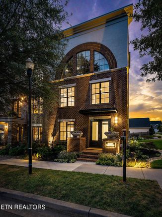 9439 Clingmans Dome Drive Knoxville, TN Townhouse Sold - Photo 1 of 58. Opens carousel modal
