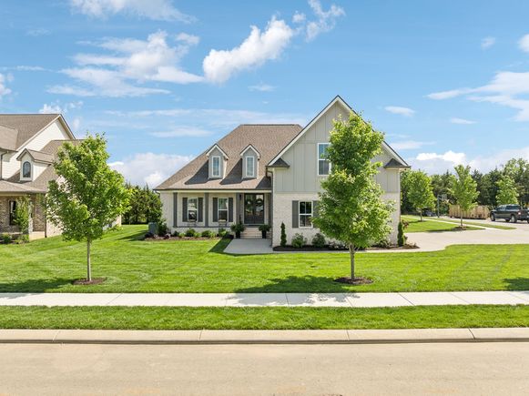 1009 Stone Creek Ln