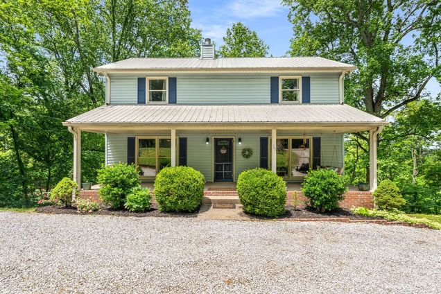 747 Dry Creek Rd Goodlettsville, TN House Sold - Photo 1 of 39. Opens carousel modal