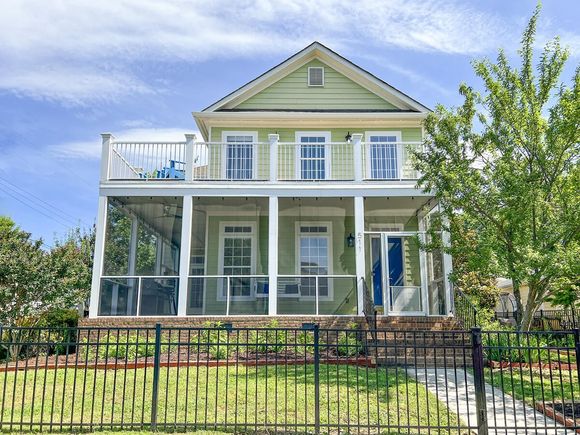 511 Colby Street Chattanooga, TN House Sold - Photo 1 of 75. Opens carousel modal