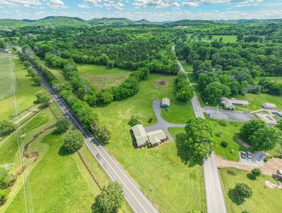 4202 Peytonsville Trinity Rd