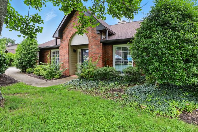 235 Highland Villa Cir Nashville, TN House Active - Photo 1 of 40. Opens carousel modal