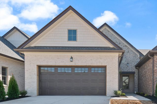 452 W Foxrun Springfield, TN Townhouse Active - Photo 1 of 10. Opens carousel modal