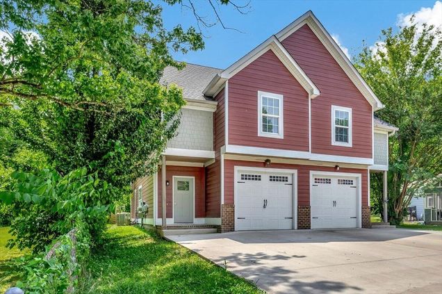 5414 High Street Ooltewah, TN House Active - Photo 1 of 24. Opens carousel modal