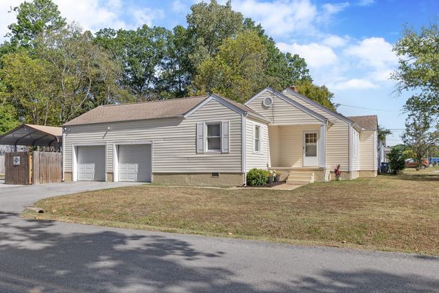 1529 Springvale Road
