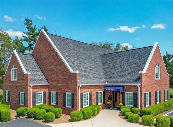 1404 North Main Street Shelbyville, TN Condo Active - Photo 1 of 27. Opens carousel modal