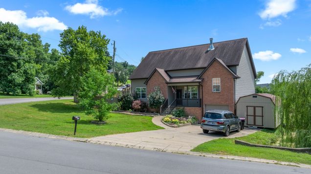 114 Cartwright Pkwy