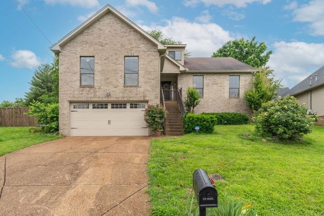 904 Fallview Trl