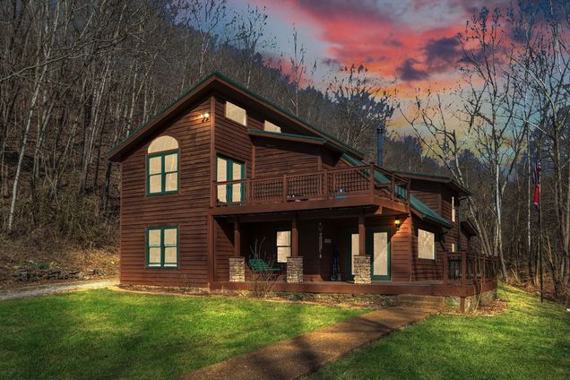 140 Carver Hollow Rd Pleasant Shade, TN House Active - Photo 1 of 37. Opens carousel modal