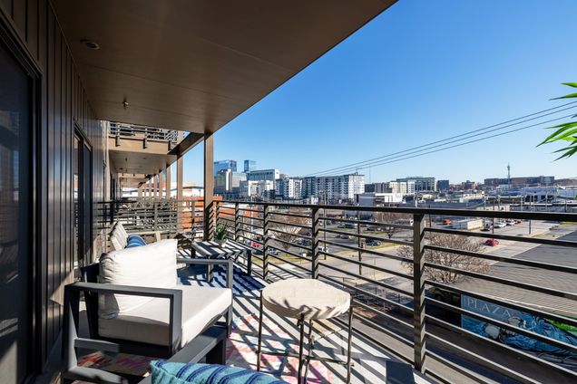 635 7th Ave S Unit 313