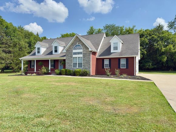 213 Ramsey Rd Murfreesboro, TN House Active - Photo 1 of 40. Opens carousel modal