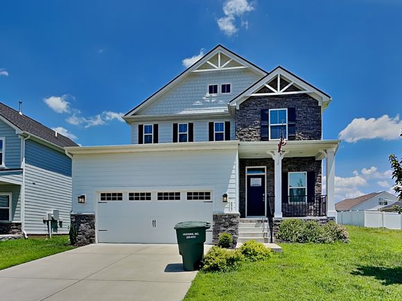 833 Dean Dr Mount Juliet, TN House Active - Photo 1 of 15. Opens carousel modal
