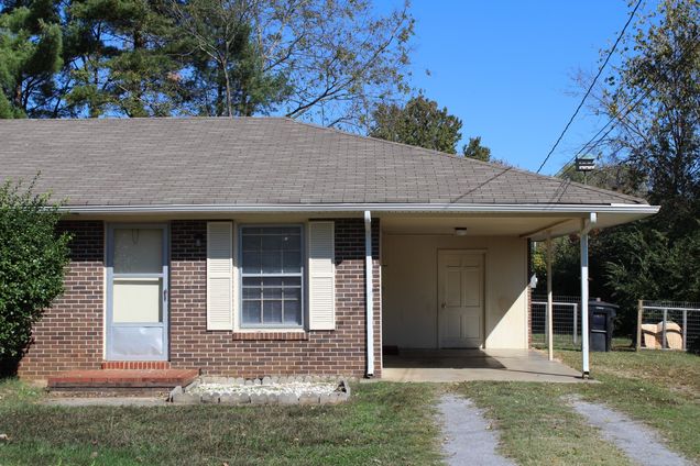 1717 Foxdale Dr Murfreesboro, TN Multifamily Active - Photo 1 of 5. Opens carousel modal