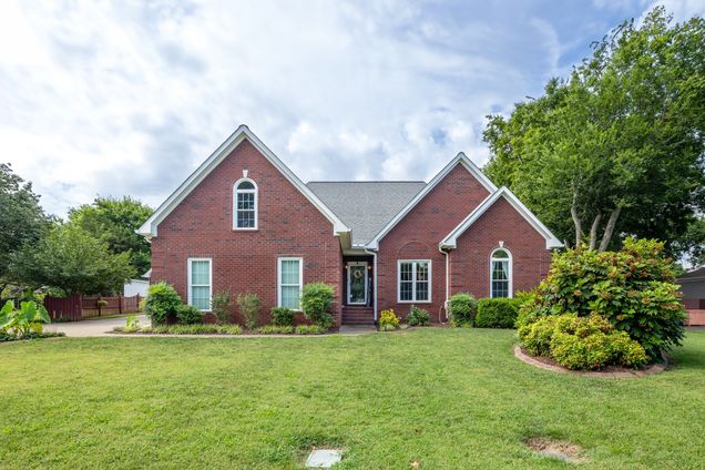 835 Banner Dr
