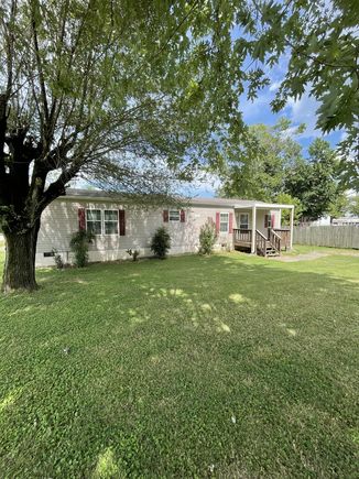 500 Akersville Rd Lafayette, TN House Active - Photo 1 of 8. Opens carousel modal