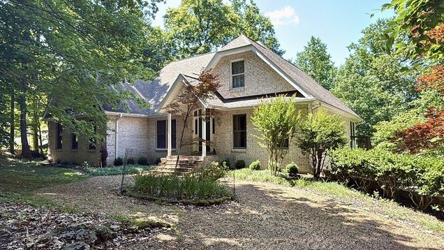 1008 Ridgecrest Dr