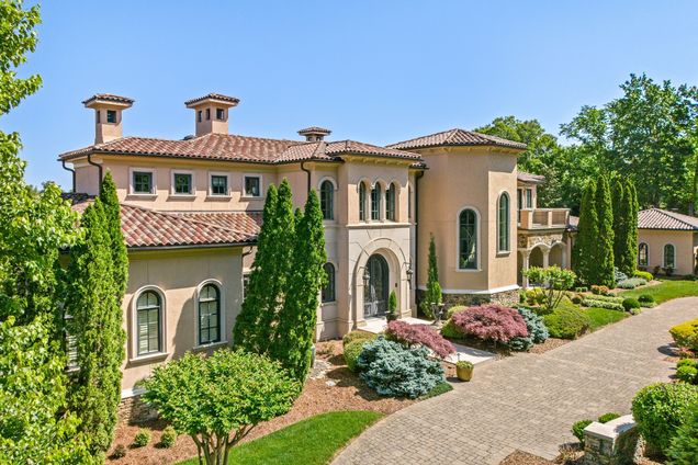 9 Colonel Winstead Dr Brentwood, TN House Coming Soon - Photo 1 of 39. Opens carousel modal
