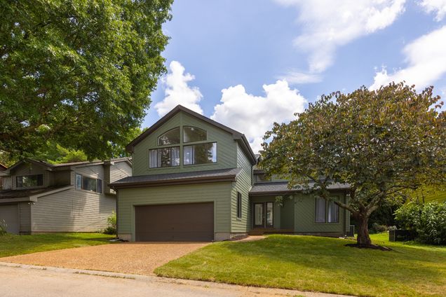 409 Belle Pointe Dr