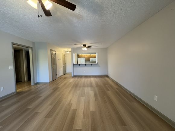 315 Village Ln W