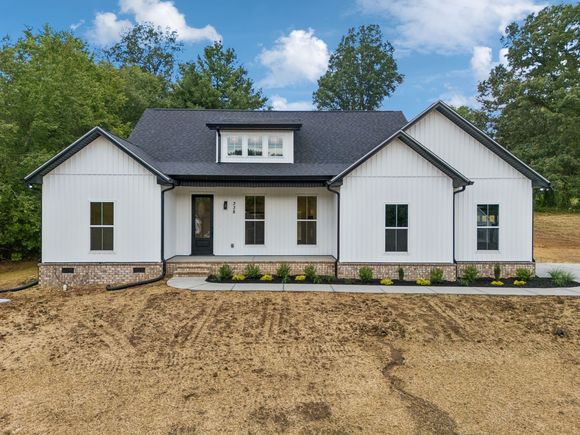 338 Woodland Creek Dr McMinnville, TN House Active - Photo 1 of 29. Opens carousel modal