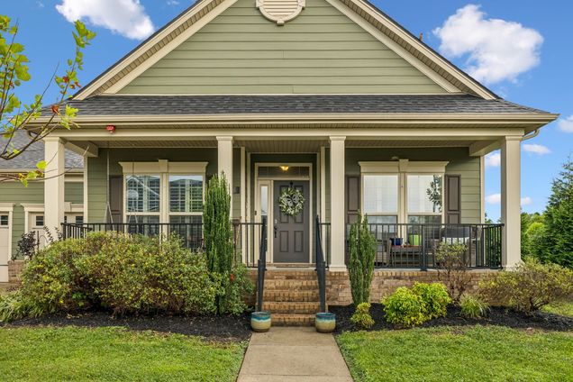 5002 Huntmere Ave Franklin, TN House Active - Photo 1 of 32. Opens carousel modal
