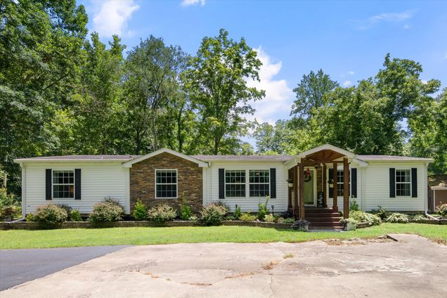 4492 Abednego Rd Greenbrier, TN House Active - Photo 1 of 26. Opens carousel modal
