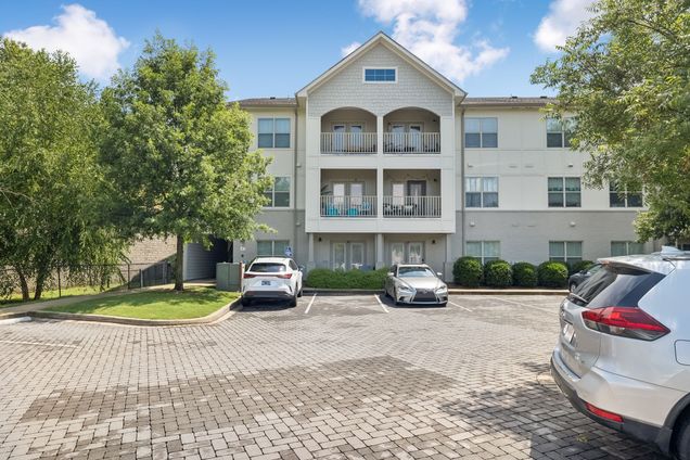 410 Rosedale Ave Unit 107