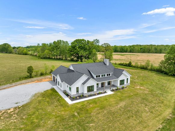184 Emma Ln
