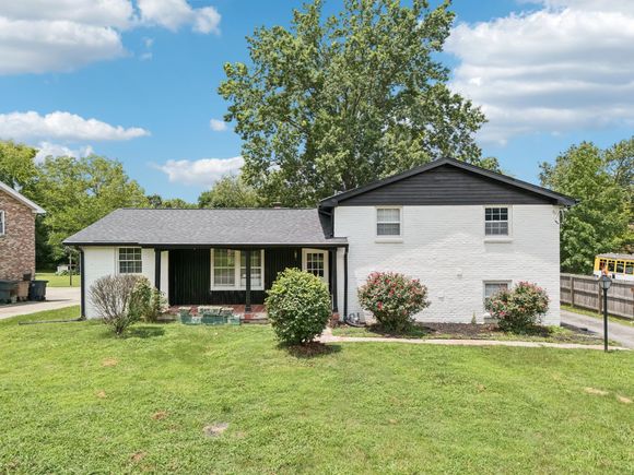 2840 Rural Hill Cir Nashville, TN House Active - Photo 1 of 34. Opens carousel modal