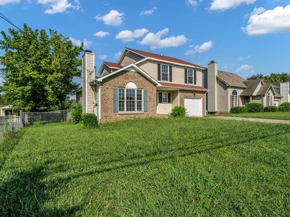 943 Peachers Mill Rd Clarksville, TN House Active - Photo 1 of 27. Opens carousel modal