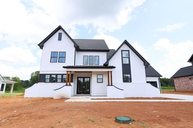 7205 Denton Dr Christiana, TN House Active - Photo 1 of 6. Opens carousel modal