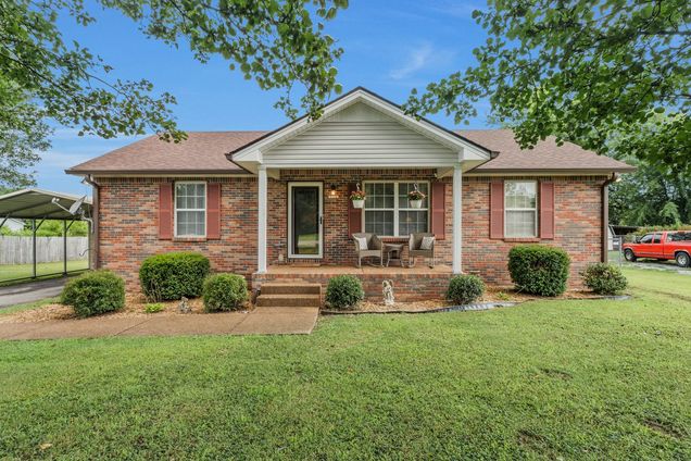 113 Sharon Dr