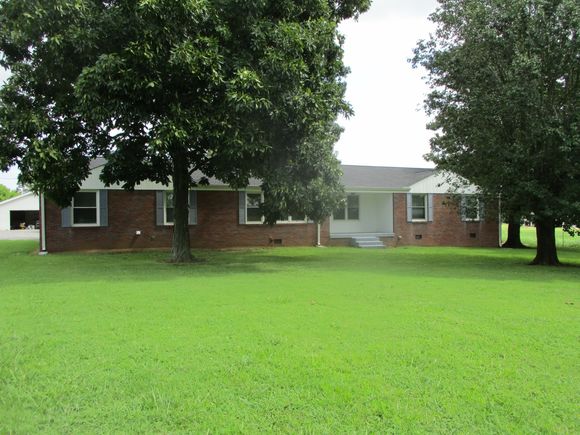 667 Eastover Rd Lebanon, TN House Active - Photo 1 of 38. Opens carousel modal