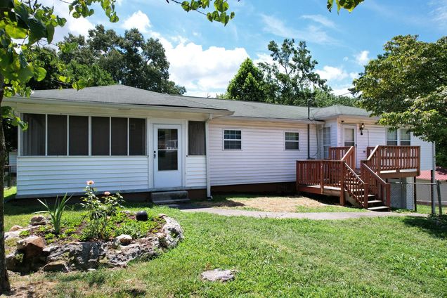 2035 Broomfield Road SE Cleveland, TN House Active - Photo 1 of 40. Opens carousel modal