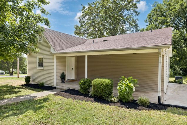 226 Garwood Dr Nashville, TN House Active - Photo 1 of 41. Opens carousel modal