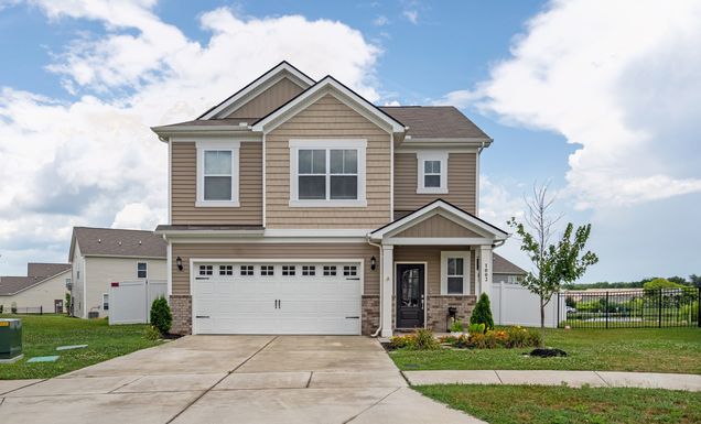 1002 Baltusrol Ln Lebanon, TN House Active - Photo 1 of 42. Opens carousel modal