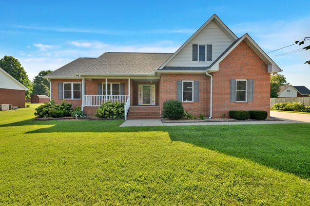 330 Winter Way Murfreesboro, TN House Active - Photo 1 of 48. Opens carousel modal